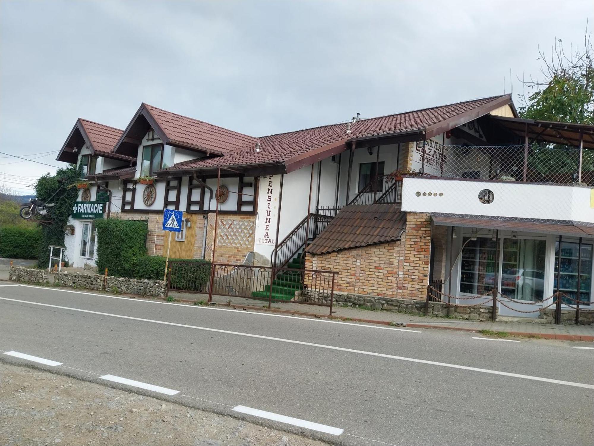 Hotel Pensiunea Total Din Ceahlău Exterior foto